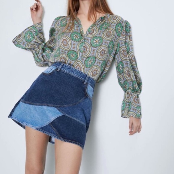 Zara Flowy Printed Blouse - Picture 4 of 4